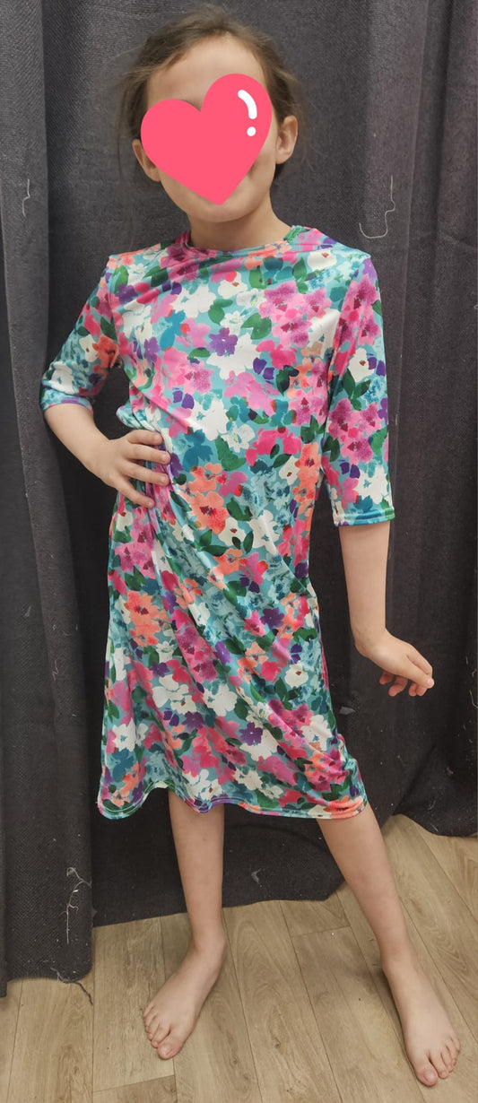 Maillot Tsniout enfant FleuR sur fond vert